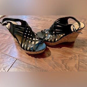 Black Wedges